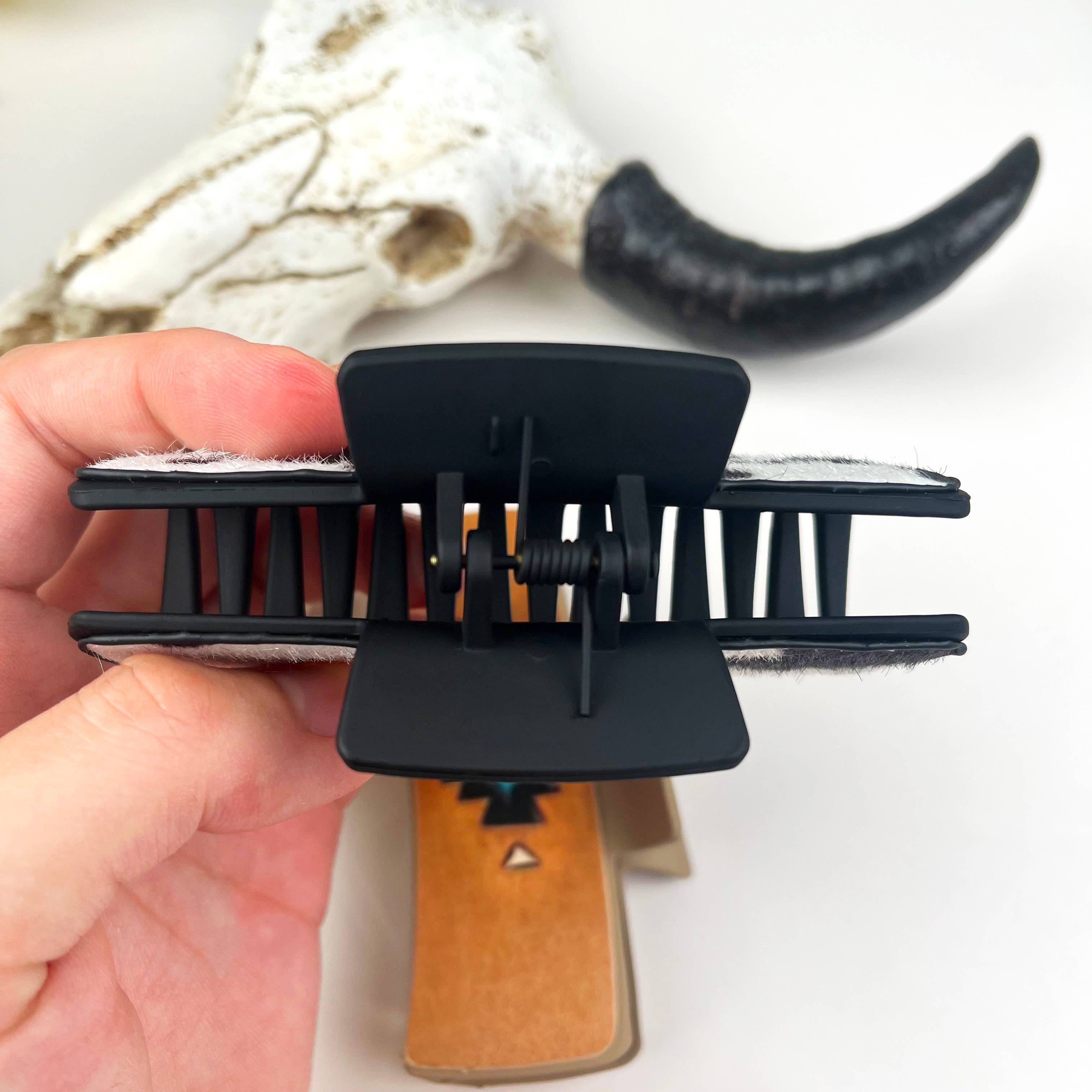 Western Cowboy Leather Hair Claw Clip – Vintage Rustic Cowgirl Hair Accessory